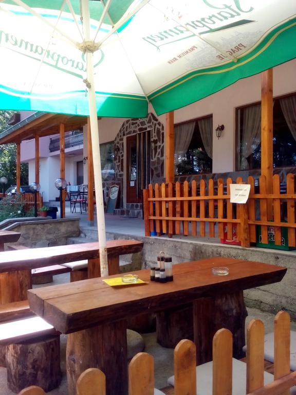 Family Hotel Shisharka Батак Екстер'єр фото